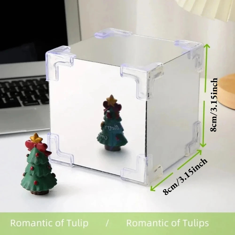 Cubo de Cristal Transparente con Tulipanes